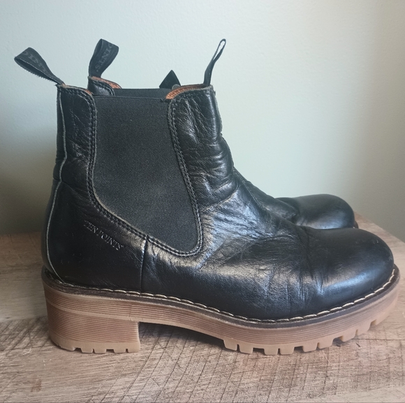 Ten Points Clarisse Chelsea Boots Womens 39 US 8 Black Leather Platform Punk - Picture 1 of 14